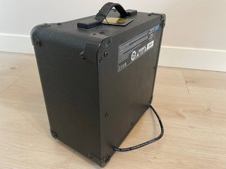 Amplificador Guitarra Marshall MG10 - 2026a