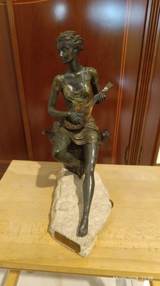 Figura Bronce L.M. Lafuente Numerada..