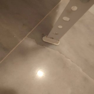 Estantería metálica blanca