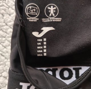 Top deportivo Joma negro