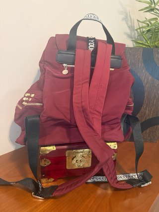 Mochila Desigual con tachuelas
