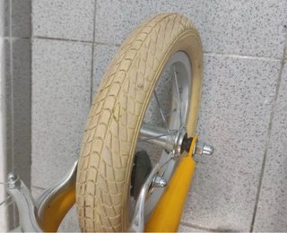 Bicicleta Bobbin Amarilla 12 con Pedales
