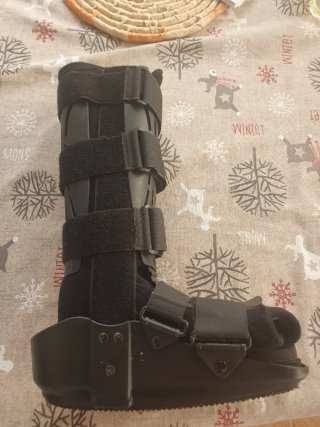 Bota ortopédica ajustable