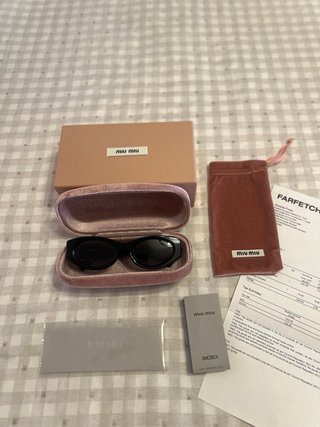 Gafas de Sol Miu Miu Negras