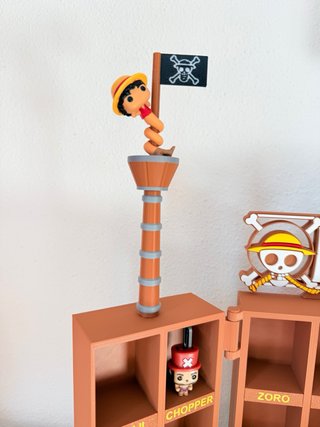 Expositor One Piece Kinder version mastil y bander