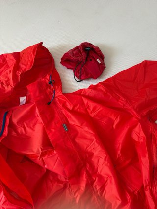 Chubasquero Quechua Rojo Talla Única