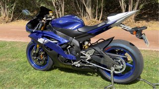 Yamaha YZF R6R 2008 Azul y Blanca.