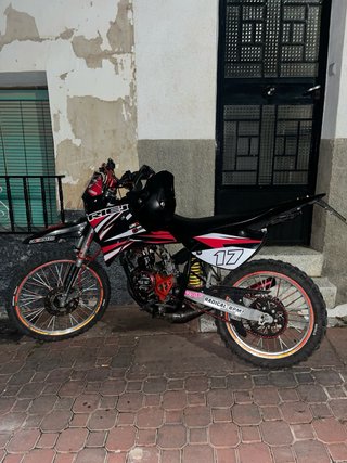 Rieju RR Enduro Negra y Roja