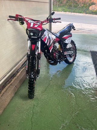 Rieju RR Enduro Negra y Roja