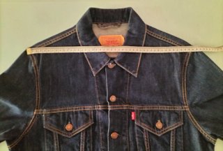 Cazadora tejana Levi's azul. Talla S. Modelo 70550