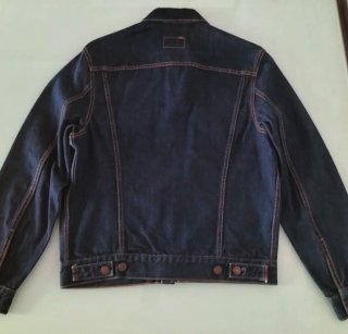 Cazadora tejana Levi's azul. Talla S. Modelo 70550