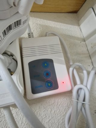 Pantalla de Proyector Enrollable electrica de 84''