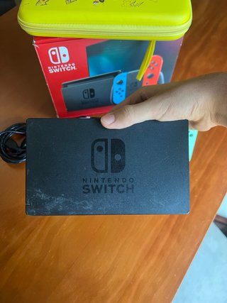 Nintendo Switch PERFECTO estado, joycons nuevos