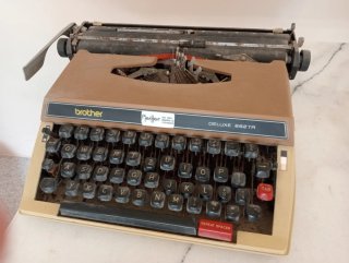 Máquina de escribir antigua
