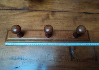 Antiguo Perchero en madera haya maciza