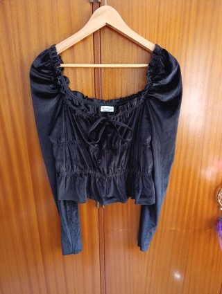 Top terciopelo negro elástico