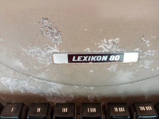Máquina de escribir Olivetti Lexicon 80