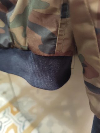 Cazadora Pull&Bear camuflaje XL