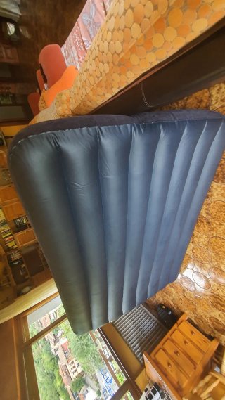 Colchón inflable Intex 135x190 cm
