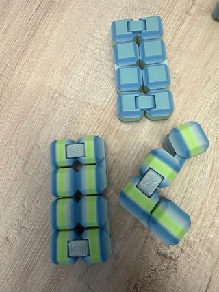 Fidgets 3D: Tiburones, Conos y Anillos
