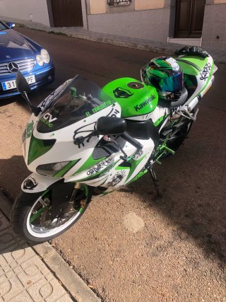Kawasaki ZX10R 2006-2008 Sportbike