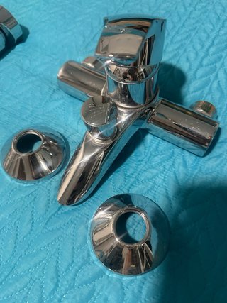 Grifería Grohe ducha y bidé