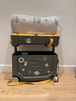 Maletín STOKKE de mano con pegatinas