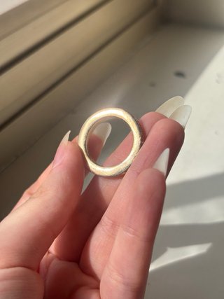 Anello Dorato Semplice con Strass Elegante