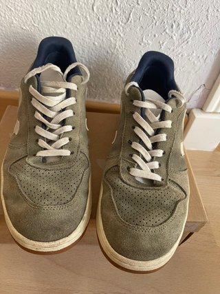 Zapatillas VEJA Verde y Beige