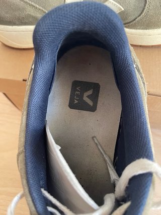 Zapatillas VEJA Verde y Beige