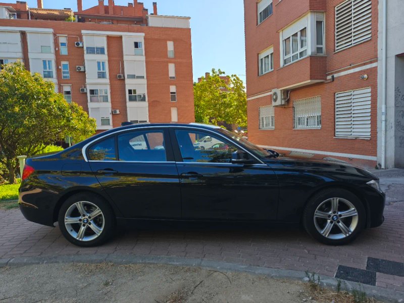 BMW Serie 3 2015, foto 4