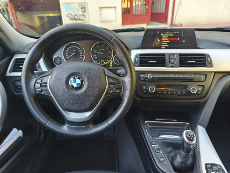 BMW Serie 3 2015, foto 10