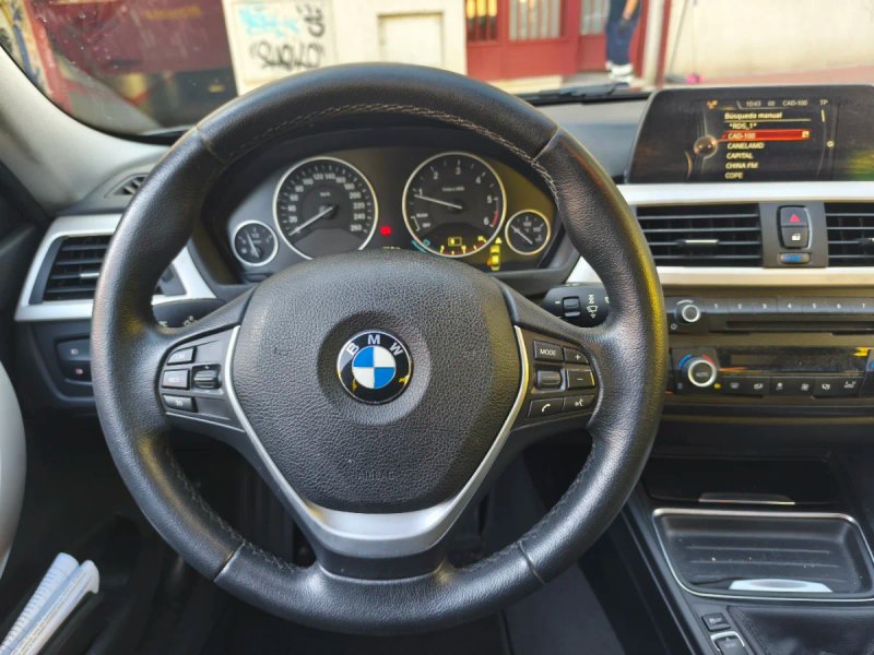 BMW Serie 3 2015, foto 11