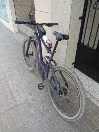 Bicicleta Eléctrica Morada