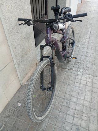 Bicicleta Eléctrica Morada