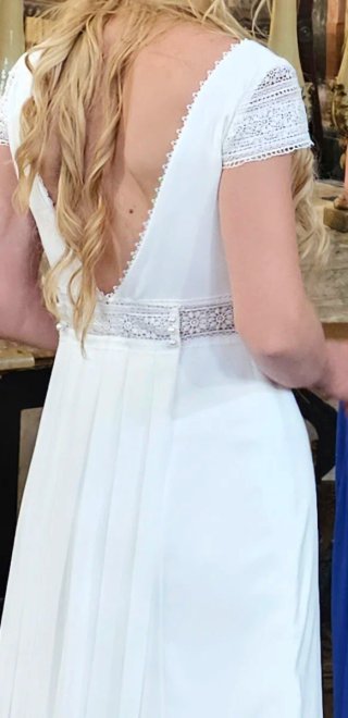 Vestido de Novia Rosa Clara con Velo