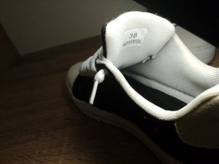 Zapatillas Numeris negras y blancas Talla 38 .