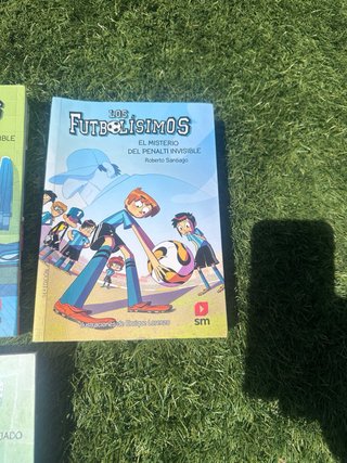 LOS FUTBOLISIMOS  Vendo libros en un pack y precio
