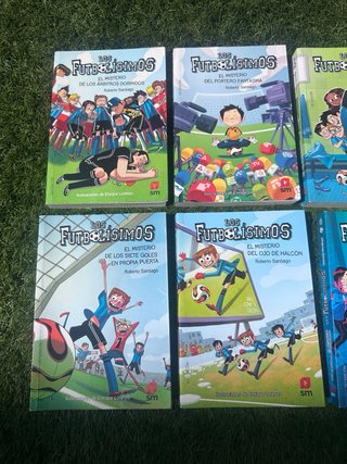 LOS FUTBOLISIMOS  Vendo libros en un pack y precio