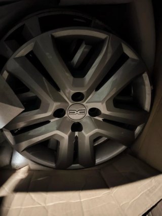 Tapacubos Dacia Sandero 2023