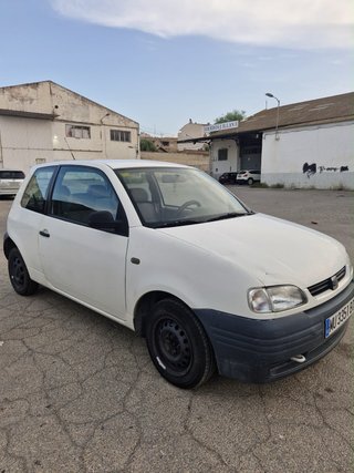 SEAT Arosa 2003