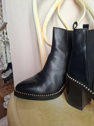 Botines Alpe Piel Tacón Cómodo Elástico Negro