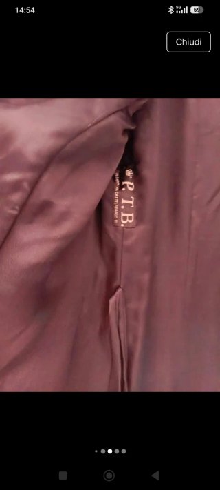 Cappotto elegante in pelliccia nera