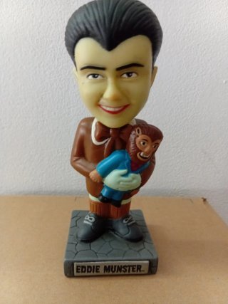 Figura Funko Eddie Munster
