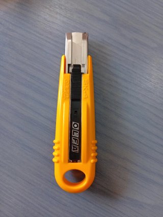 Cúter de seguridad OLFA SK-4