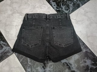 Pantalón corto vaquero negro
