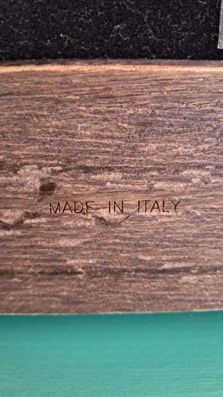 Expositor de Gafas Gucci hecho en Italia