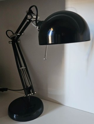 Lampada da scrivania pieghevole nera
