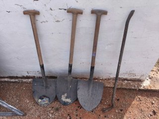 Lote herramientas construcción: palas y palanqueta
