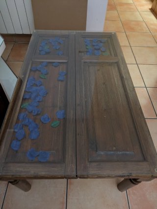 Mesa centro madera y cristal, estilo mallorquín